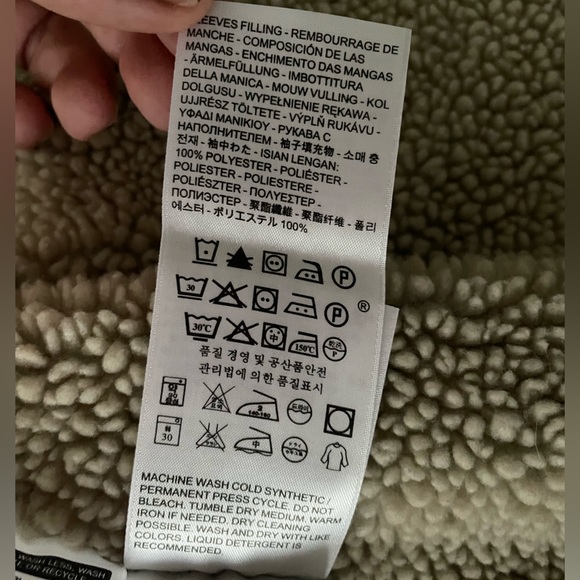 Loved, Levi’s Vintage Classic Men’s Jean Jacket with Sherpa Lining size Small S - Picture 2 of 16